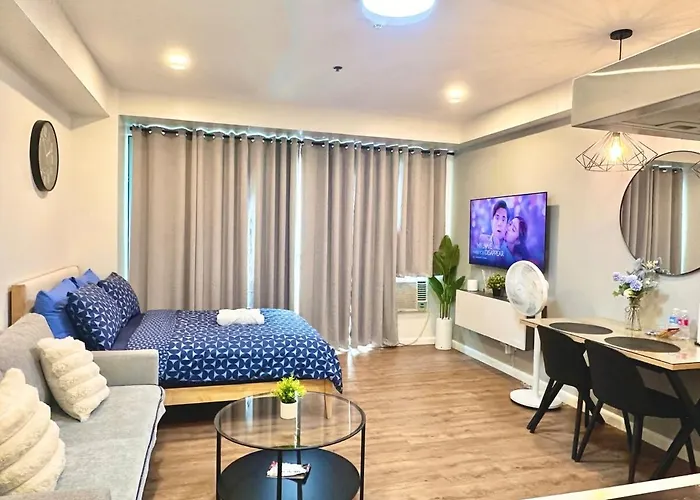 Apartment Modern Deluxe Staycation In Soho Central, Queen Bed, Netflix, Free Access To Pool Manila